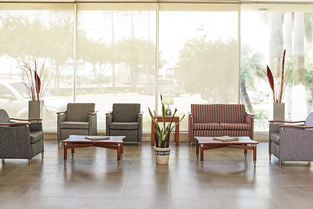Ibis Monterrey Aeropuerto Hotel Apodaca Eksteriør billede